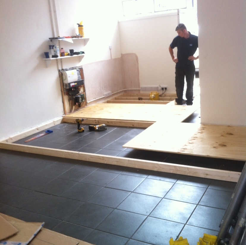 Building the new raised floor in Tofurei's new premises