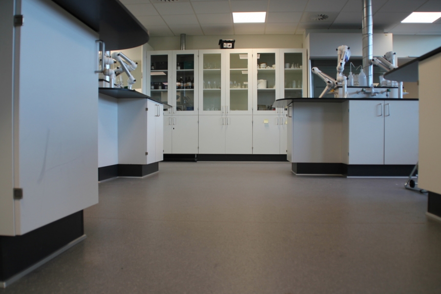 Altro Walkway Vinyl Flooring